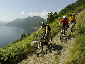 Bike-Touren rund um den Comer See
